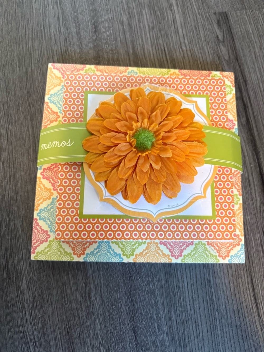 NEW Hallmark White and Lime Green Memo Pad Set